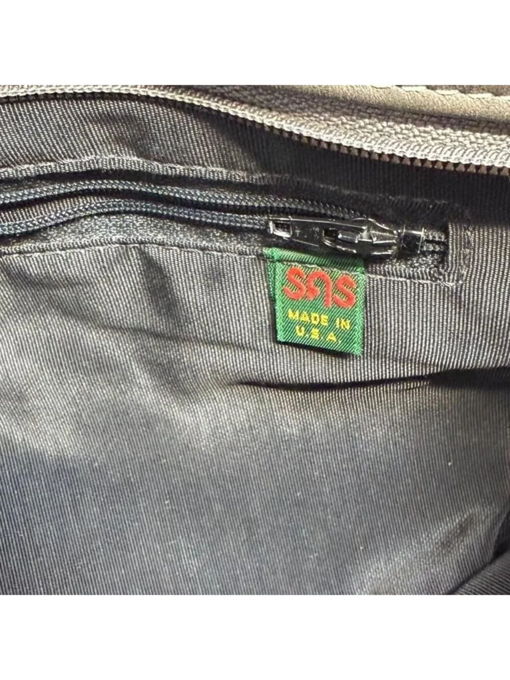 SAS Leather Hand Shoulder Bag Gray Made in USA Classic Casual Multi Compartment